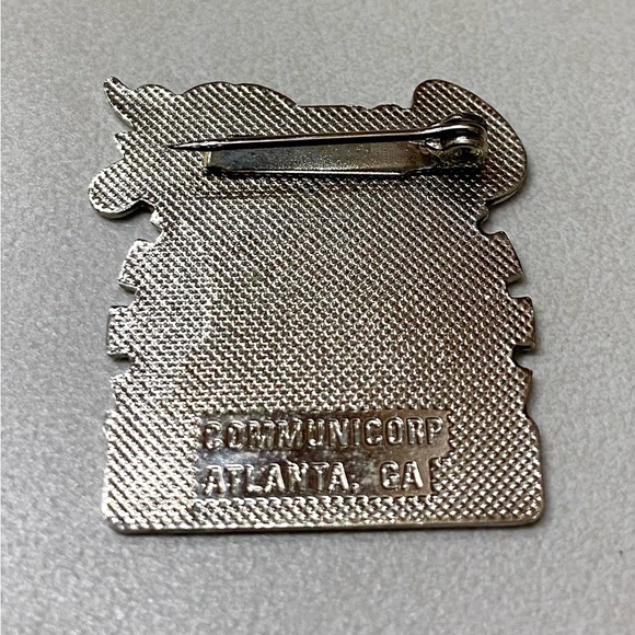 NFL Chicago Bears & Coca Cola Collectible Helmet Logo Lapel Pin (Communicorp) - Picture 2 of 5